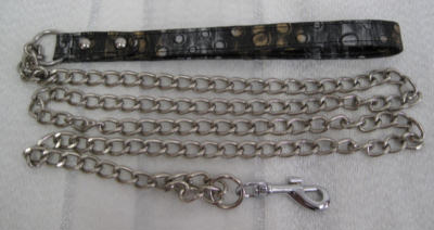 Chain leash with Faux Leather Handle